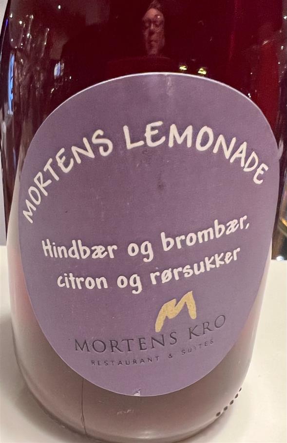 Mortens Lemonade med hindbær og brombær